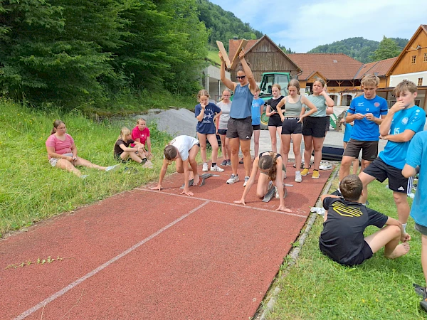Schnell, weit, stark – unser Leichtathletiktag